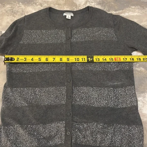 Old Navy Women’s SZ M Grey Striped Metallic Button Down Long Sleeve Cardigan - Picture 7 of 12